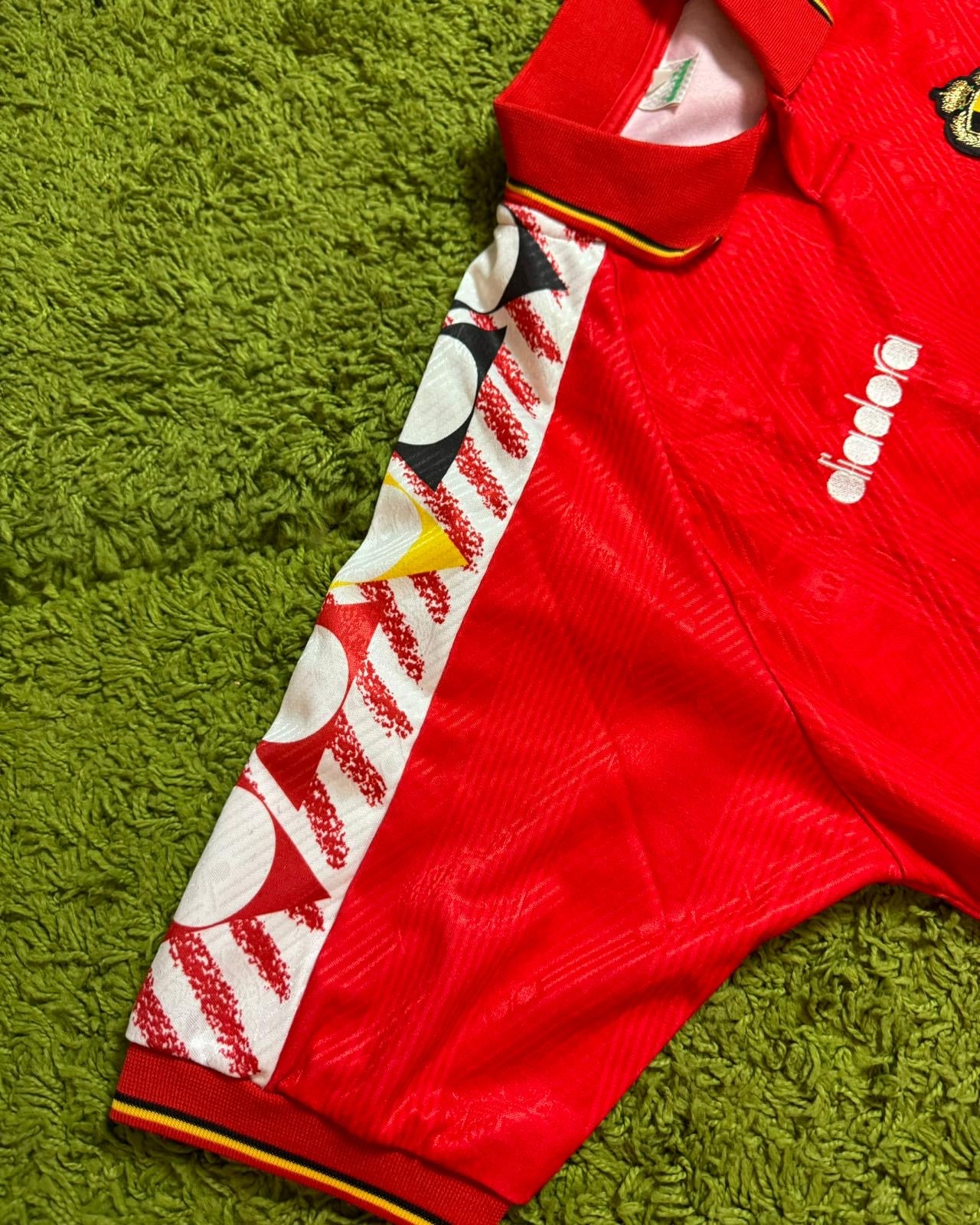 BELGIUM - WORLD CUP 1994 - HOME KIT - L/XL