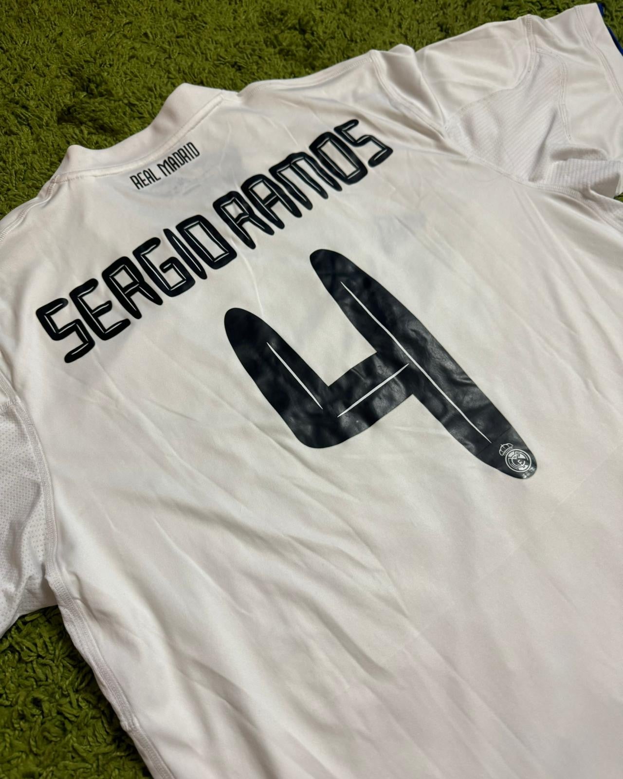 REAL MADRID - 2010/2011 - SERGIO RAMOS - HOME KIT - M