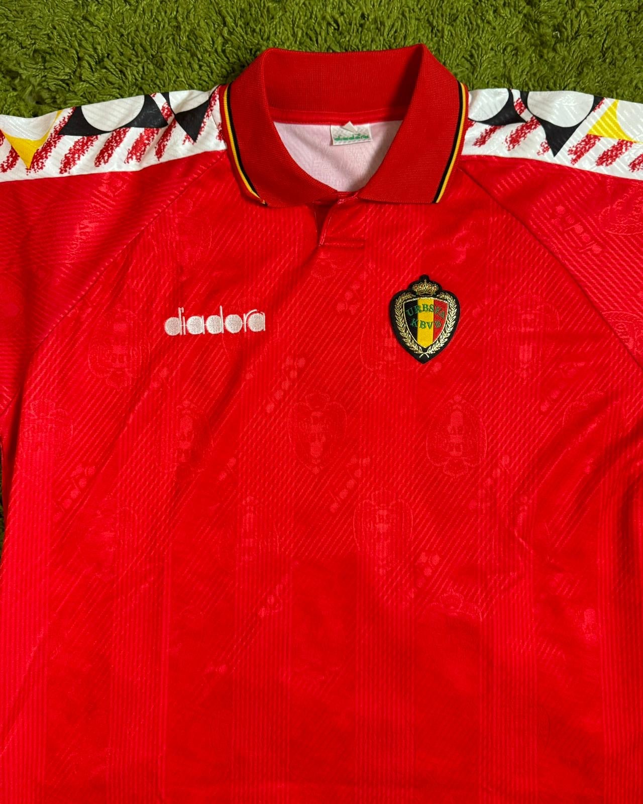 BELGIUM - WORLD CUP 1994 - HOME KIT - L/XL