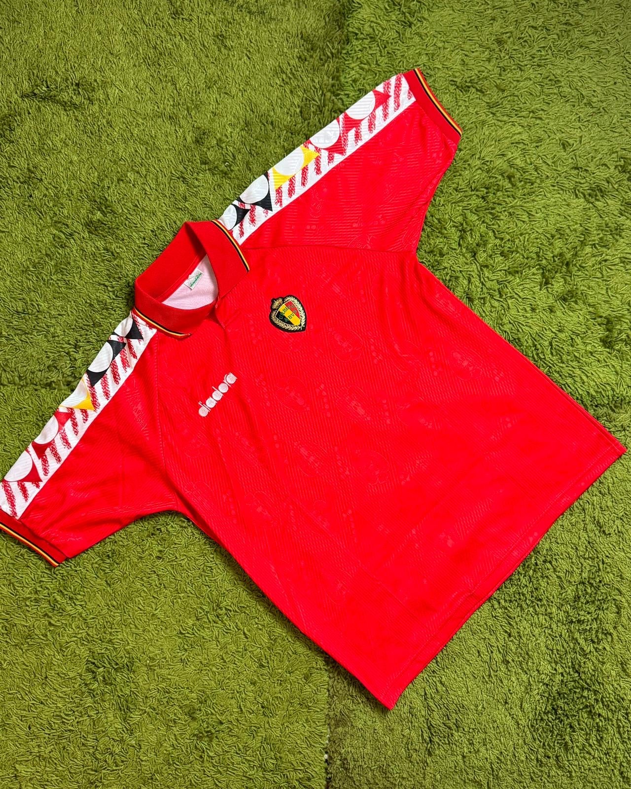 BELGIUM - WORLD CUP 1994 - HOME KIT - L/XL