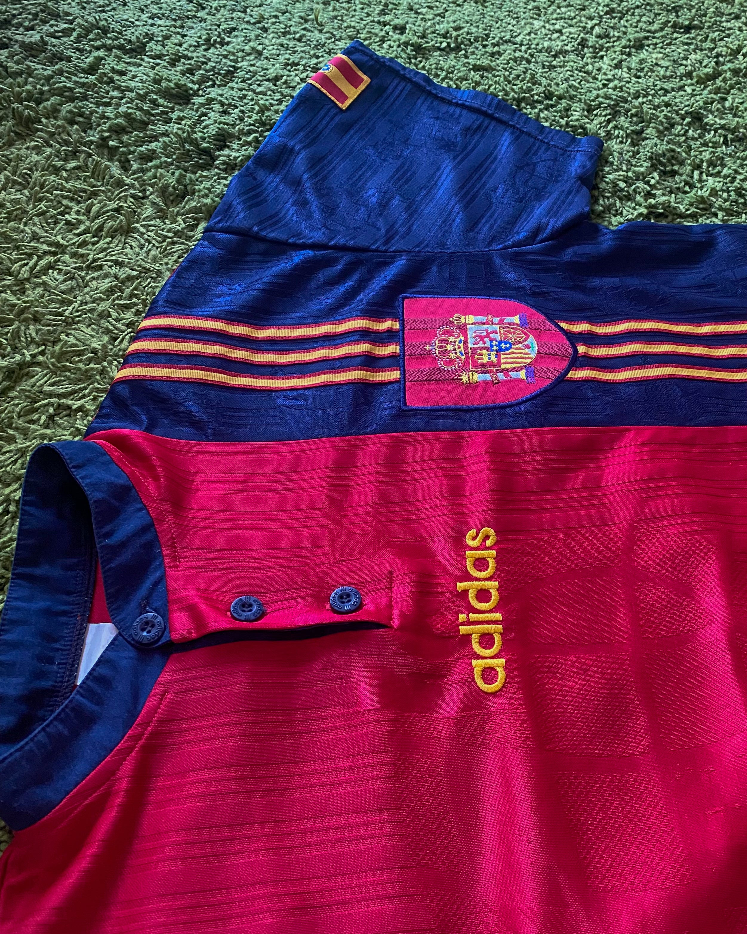 SPAIN - EURO 1996 - HOME KIT - L